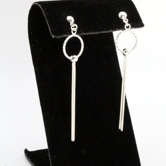 Contemporary Sterling Silver Dainty Drop Necklace Earrings Set - Picture 4 of 9